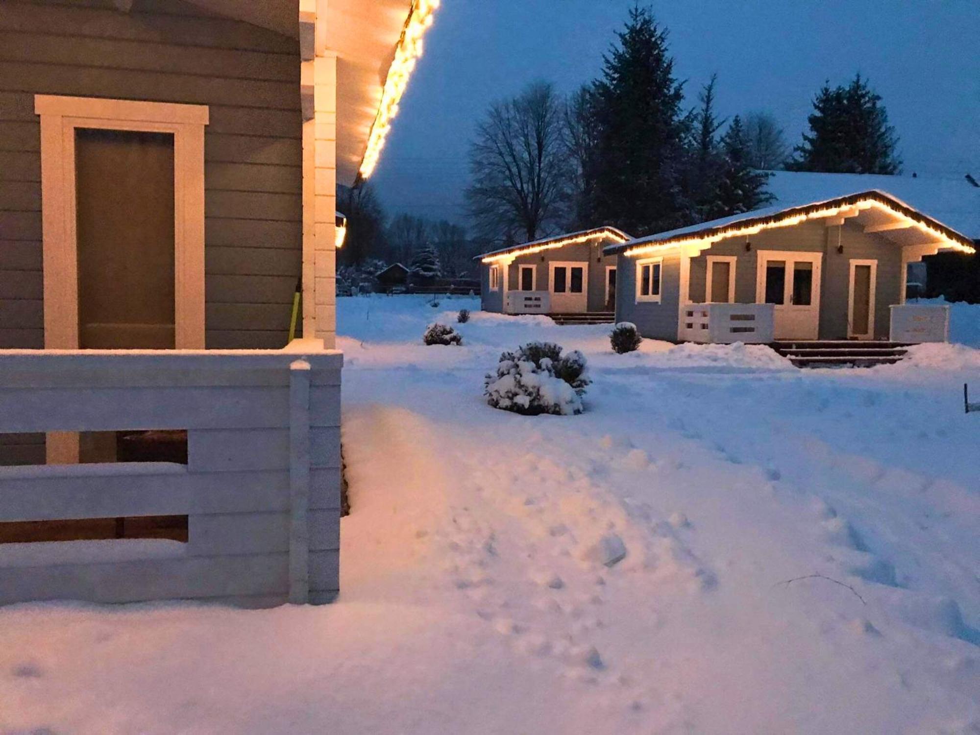 Domek Caloroczny Na Wylacznosc Niebieska Osada Nad Gorskim Potokiem Stary Waliszow Dış mekan fotoğraf